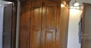 Camera classica in legno